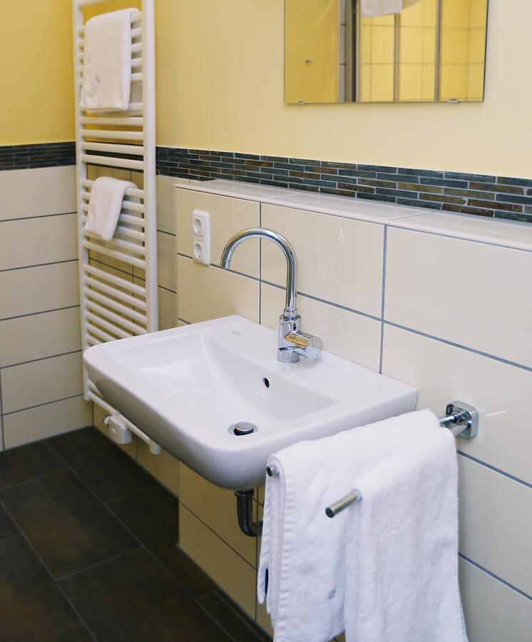 Apartments Golfpark Schlossgut Sickendorf Lauterbach  Ngoại thất bức ảnh
