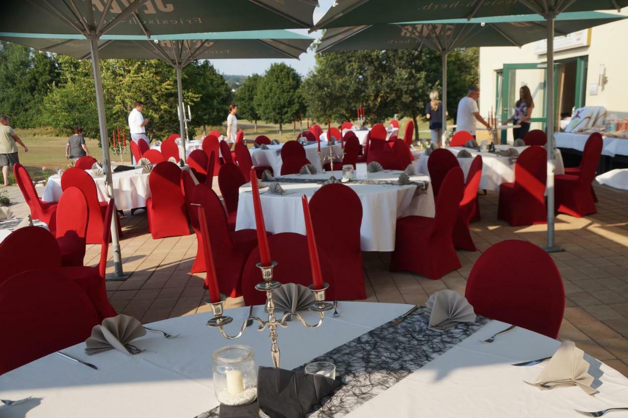 Apartments Golfpark Schlossgut Sickendorf Lauterbach  Ngoại thất bức ảnh